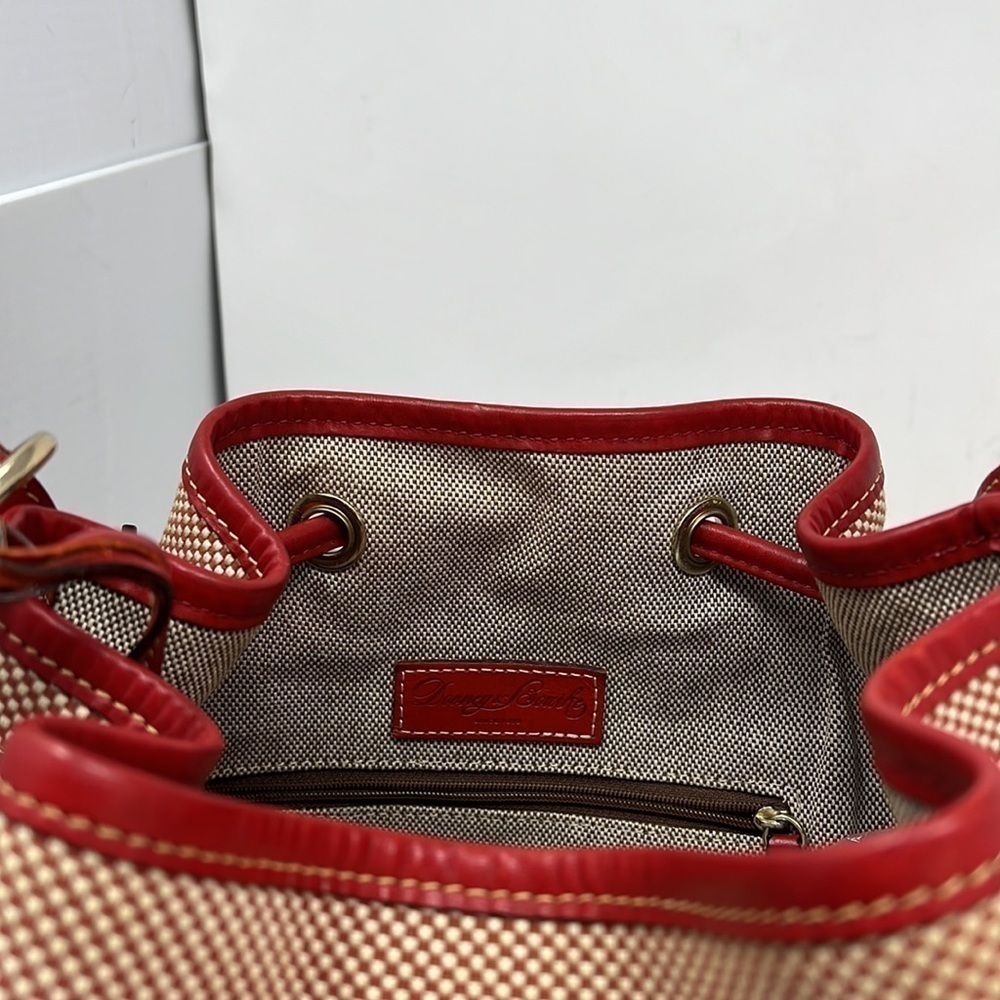 Dooney and Bourke Red Beige Canvas Leather Drawstring Shoulder Bucket Bag - Picture 13 of 16